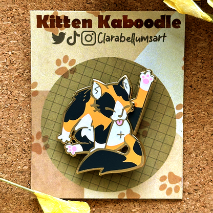 Pin de esmalte de gato Licky Licky